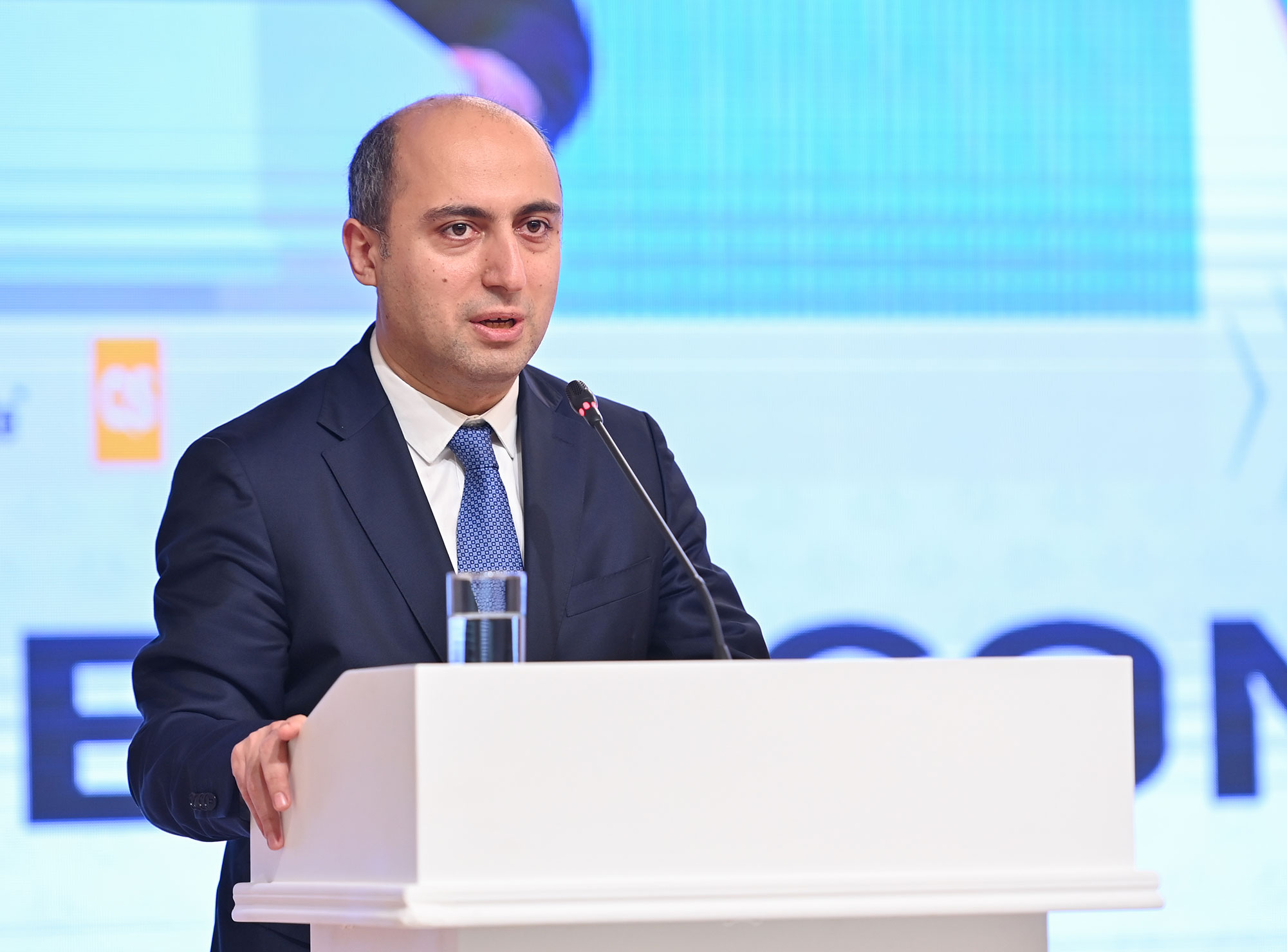 Təhsil naziri UNEC İqtisadi Forumu 2021-də iştirak edib