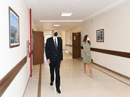 Prezident və ailəsi Qubada yeni məktəbin açılışında