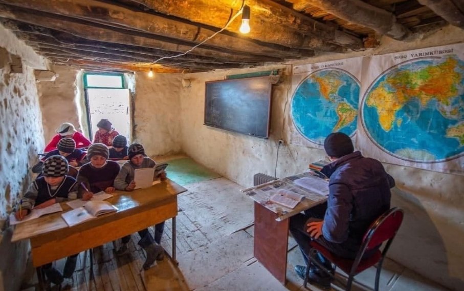 Qubada daxmada dərs keçirlər – Nazirlik ilin sonuna yeni məktəb sözü VERDİ