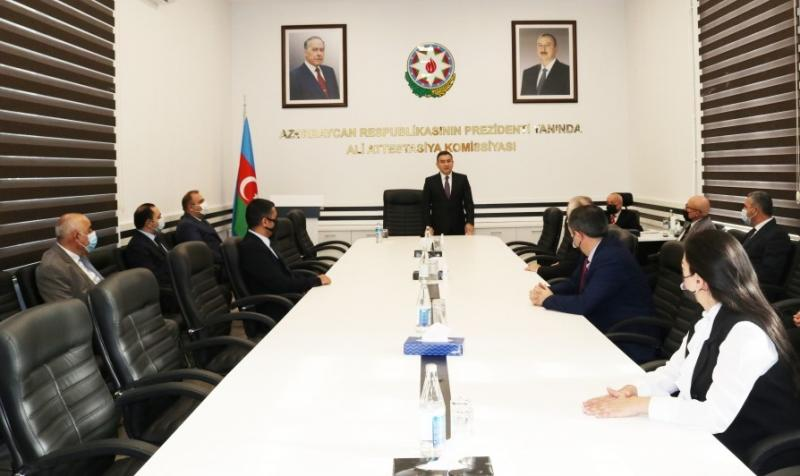 Ali Attestasiya Komissiyası: İddiaçılara diplomlar, attestatlar və şəhadətnamə təqdim edilib