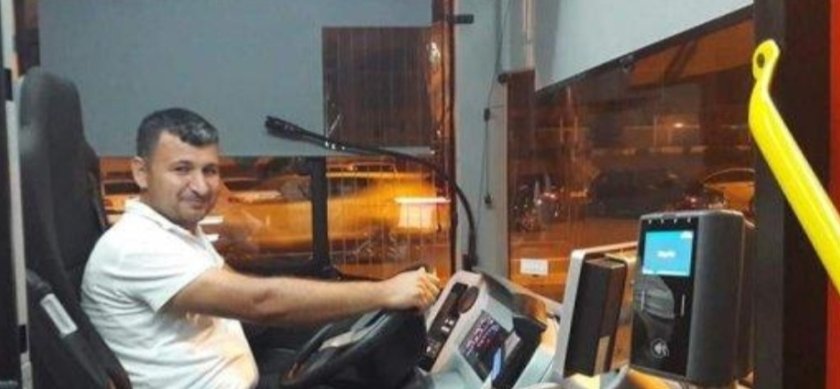 Nazir avtobus sürən direktoru işdən çıxarıb