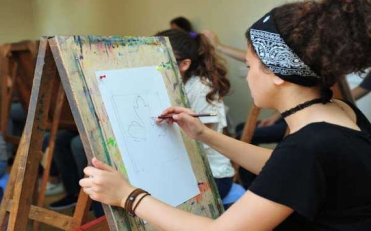 Təsviri sənət istiqamətinə aid ixtisasları seçən abituriyentlərin nəzərinə