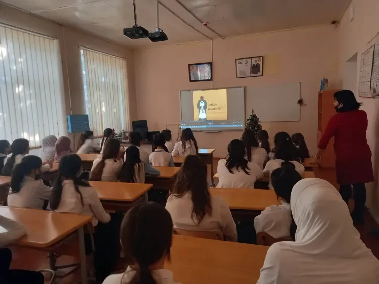 "Erkən nikah məhz belə məktəblərdə baş verir" - Təhsil eksperti
